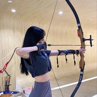 Hoàng Ngọc yên ( chị nữ chính)