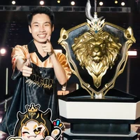 Vương Thuyên/Yiwei