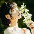 Mạc Nhan - cô ta