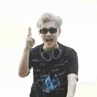 tác giả đẹp trai nhưng là gái