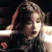 Tác giả 4 con vợ