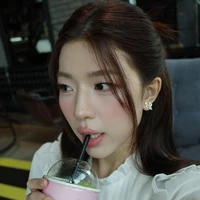 -#Nguyễn Lê Diễm Hằng.