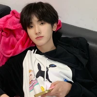 Tả Kỳ Hàm_cậu