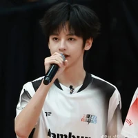 Dương Hàm Bác