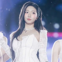 Khương Hoàn Mỹ/Orange