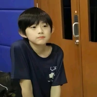 Trần Dịch Hằng_lúc nhỏ