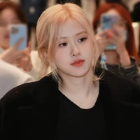 Park Chaeyoung (Cô)