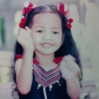 Lisa (lúc 15 tuổi)