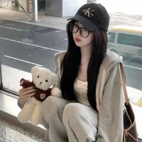 lê khánh vy ( chị gái hùng )