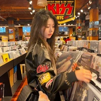 Lee Dain- chị
