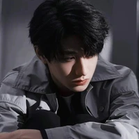 Chu Chí Hâm _hắn