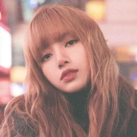 Lalisa Manobal ( Cô )