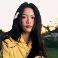 Nguyễn Lê Ngọc Ánh Sáng ( ánh sáng aza)