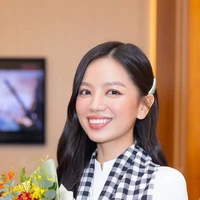 Lê Hạ Anh]