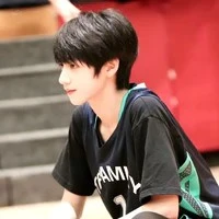 Chu Chí Hâm " lúc bé"