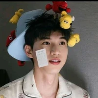 NV đẹp trai