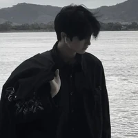 Trần Nhất (baba hắn ,Z)