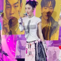 Trần Thị Dung-Juky san