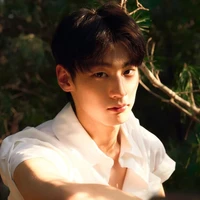 Lưu Tuấn-Uông Thạc