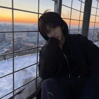 Hạ Bạch Quốc Phong - anh nu9,  bn n9