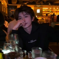 Tôn Thanh Chu Hoàng- bn n9