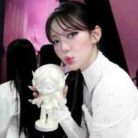 Trần Hoàng Phương Lan. yeolan