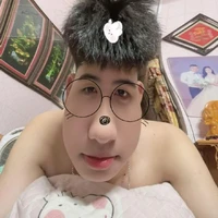 Bin Bò Bên Bờ Biển