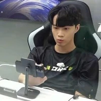 Junnn  / Tuấn