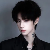 Vương Lỗ Kiệt_Hắn