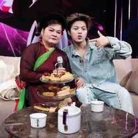 Mẹ Nghĩa(Mẹ Quang Anh)