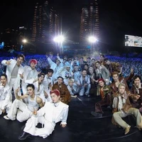 tất cả mọi người (trừ ai thì trừ)