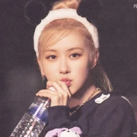 Park Chaeyoung - nàng