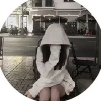 Thùy Anh(Chủ quán nước)