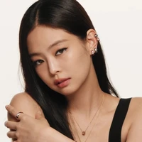 Kim Jennie 🧸