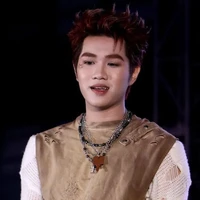 Hoàng Đức Duy ( Captain )