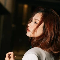 Phan Lê Ái Phương ( cô)