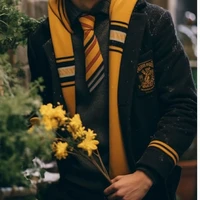 Michael McManus ( Tấn Thủ )