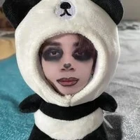 " Liên quan 1 toàn đầu xanh đấu đỏ"