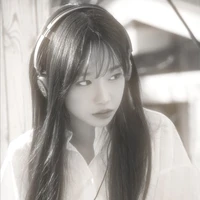 𝙆𝙞𝙢 𝙅𝙪𝙣𝙃𝙚𝙚