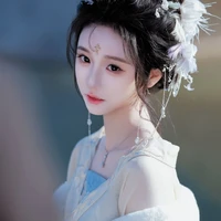 pha lý Diệp đặc thị Chi Linh