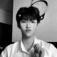 Huỳnh Hoàng Hùng | Gemmi Hùng Huỳnh