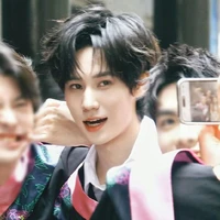 Trương Chân Nguyên (anh trai cậu)