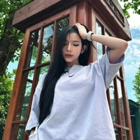 nguyễn hoàng lan (chị/lyly)