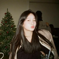 Luna ( Bạn thân Y/n)