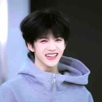 Trương Hàm Thụy 