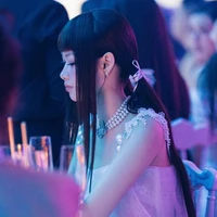 ɴɢᴜʏᴇ̂̃ɴ ʟᴇ̂ ɴɢᴏ̣ᴄ ᴀ́ɴʜ sᴀ́ɴɢ