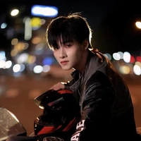 Huỳnh Hoàng Hùng| hùng Huỳnh