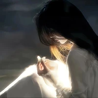 bạn thân hồi bé của hùng