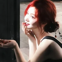 • Trần Tâm Nhã •