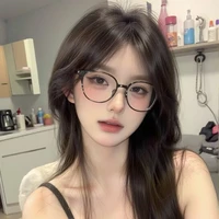Hoàng Thùy Linh-celine
